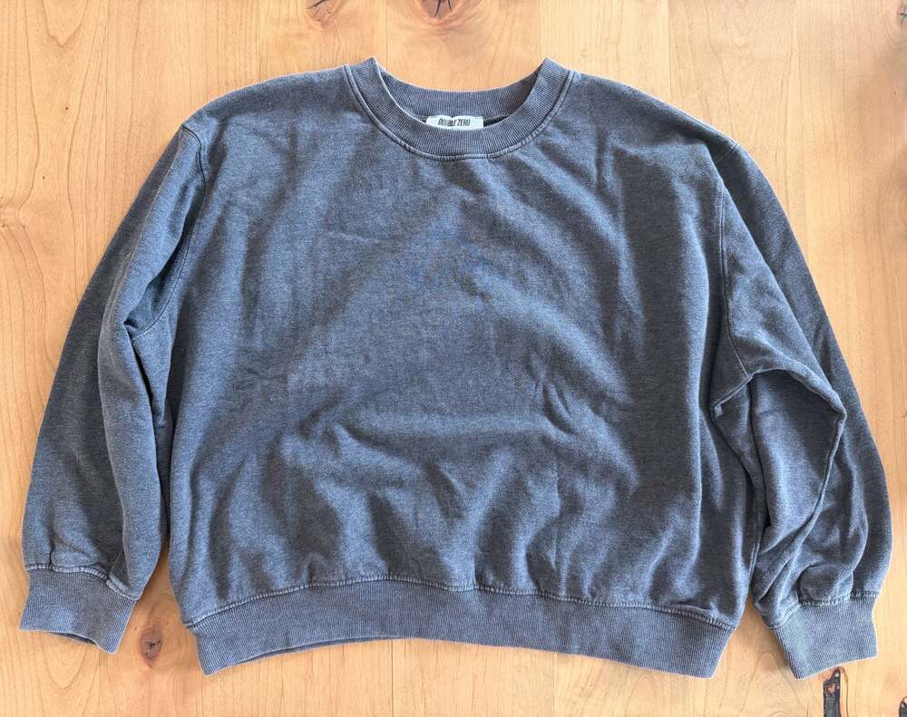 Double Zero Charcoal Grey Crewneck Sweatshirt Size Large